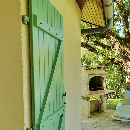 A De Quercy Avec Piscine Privee 40 M² Apartment *