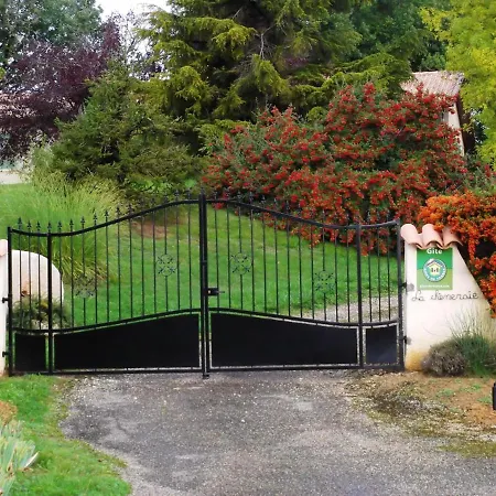 A De Quercy Avec Piscine Privee 40 M² Apartment *