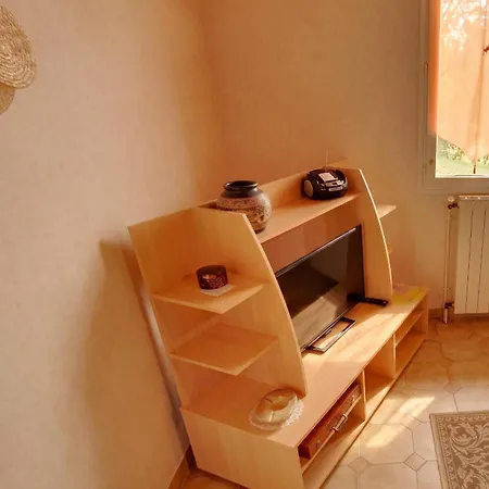 Appartement Avec Piscine à 40 M² Montpezat-de-Quercy